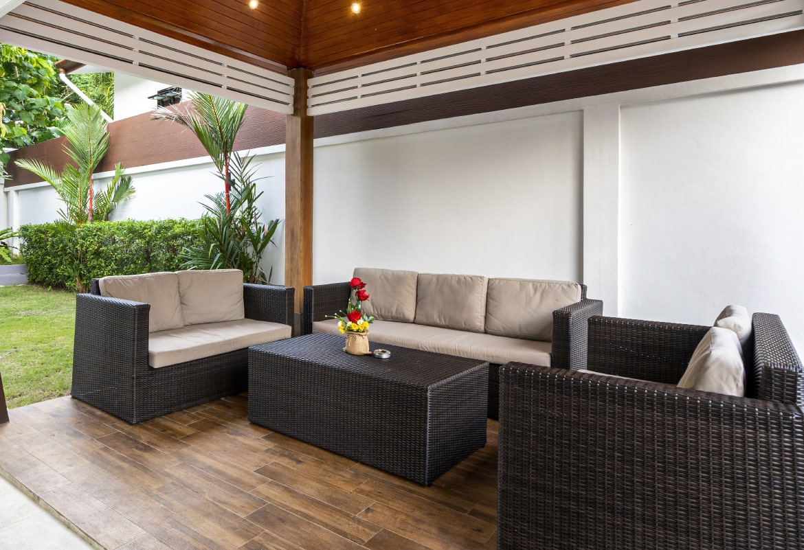 ¿Cada cuánto tiempo debes de hacer mantenimiento a los sofás de tu terraza?
